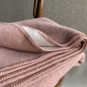 Disana Bio-Kinderdecke aus Merinowolle in natur-rose