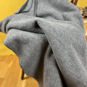 Bio-Merinowolldecke aus Fleece in der Farbe grau/fels, Größe ca. 140 x 220 cm von Reiff