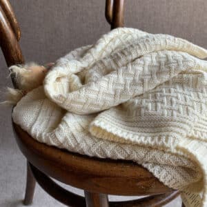 Kuscheldecke für Babys aus Merinowolle in natur