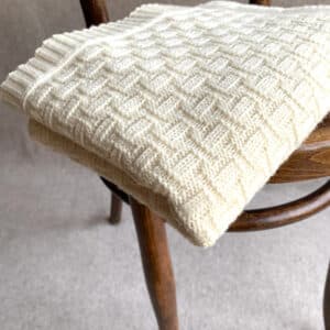 Kuscheldecke für Babys aus Merinowolle in natur